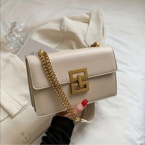 Elegant Cream Chain Shoulder Bag